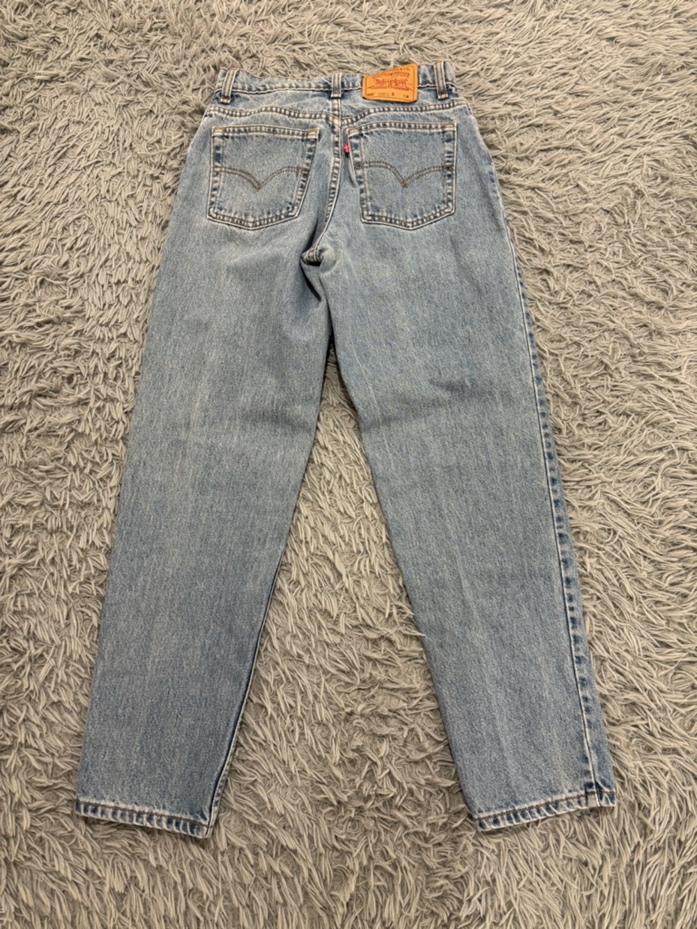 Vintage Levis Jeans Womens 10 Medium Blue Denim 550 Relaxed Tapered Y2K Western